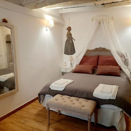 Livia'S Charming Room Тревіньяно-Романо Екстер'єр фото