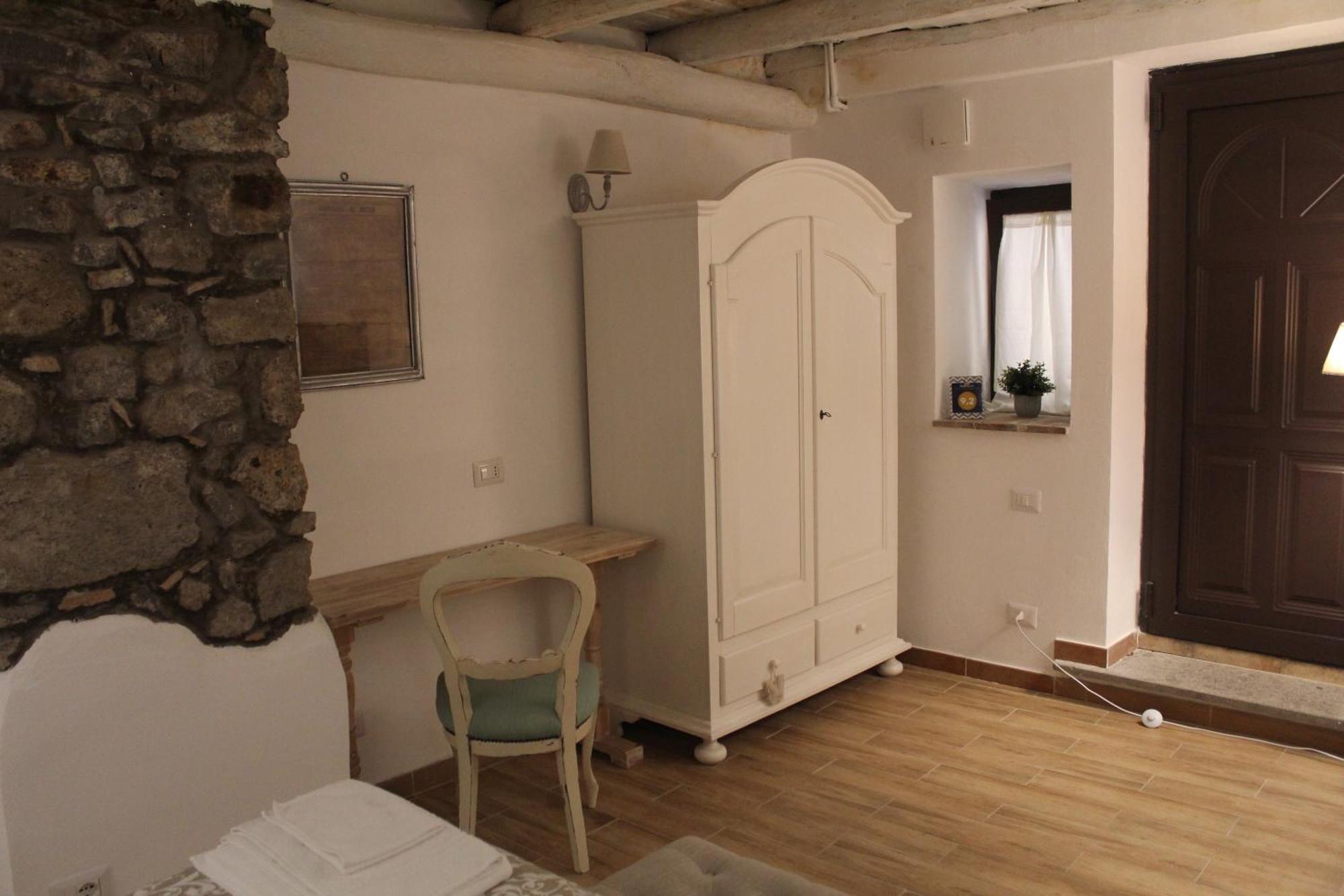 Livia'S Charming Room Тревіньяно-Романо Екстер'єр фото